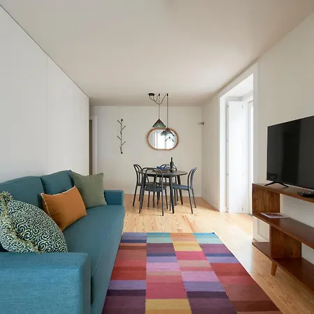 Bairro Alto - Superb *